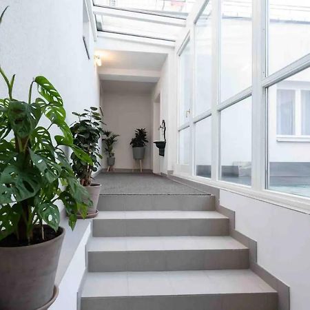 Designer Apartments Виена Екстериор снимка